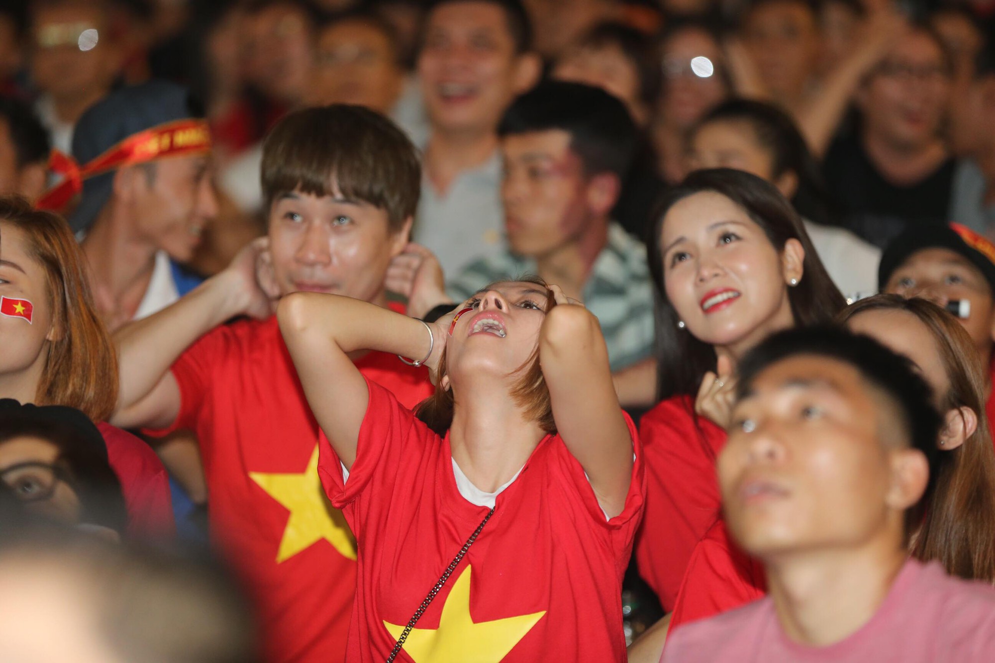 Clip: H&ograve;a tiếc nuối Malaysia 2-2, Việt Nam hẹn b&ugrave;ng nổ lượt về - Ảnh 3.