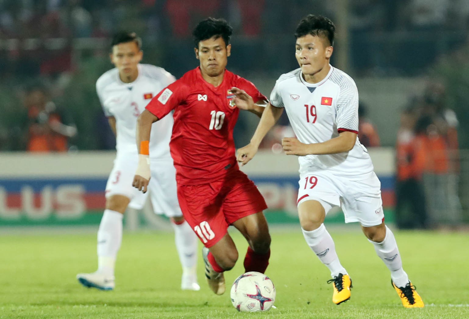 Lịch THTT bóng đá cuối tuần: Hào hứng bán kết AFF Cup 2018
