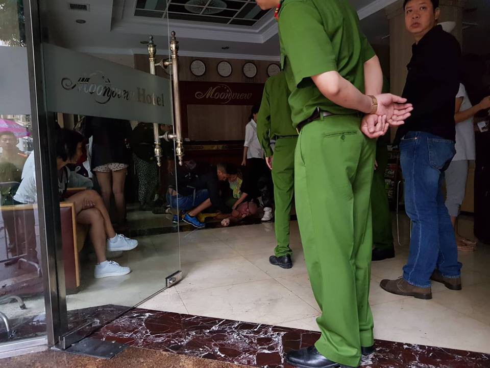 Cháy tại khách sạn phố cổ, 1 du khách nước ngoài nguy kịch - Ảnh 4.