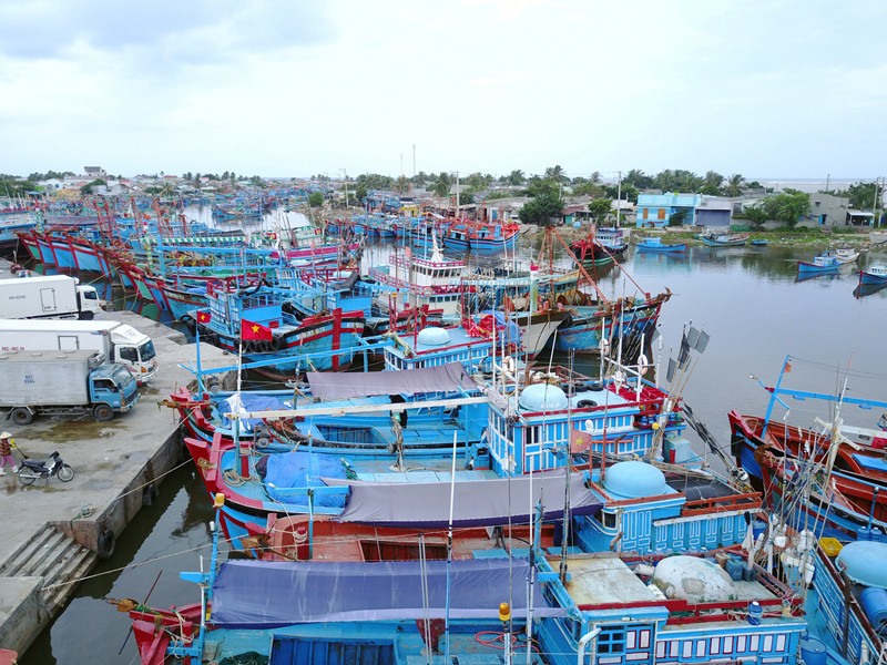 Ninh Thuận tất bật ứng ph&oacute; với b&atilde;o số 9 - Ảnh 3.