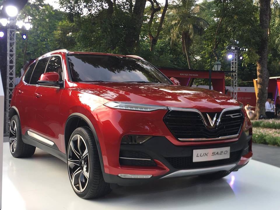 Xe hơi Vinfast đang cạnh tranh với những hãng xe nào?