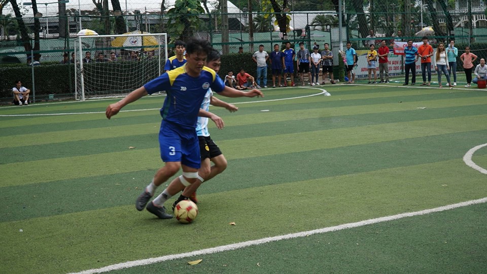 Sôi nổi giải bóng đá SAMCO League - Ảnh 3.