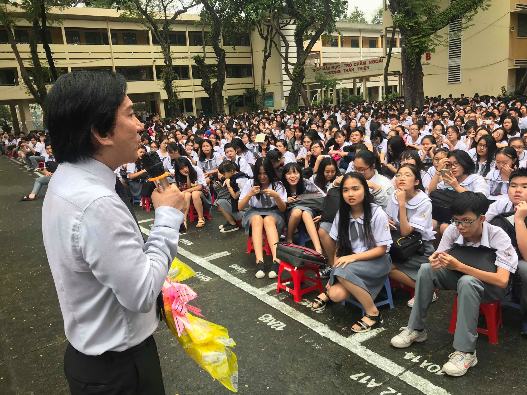 Đưa sân khấu vào học đường: Có gì diễn nấy!