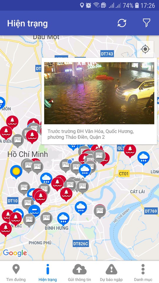Ảnh hưởng bão số 9: TP HCM mưa lớn, cây gãy đổ đè chết người đi đường - Ảnh 8.