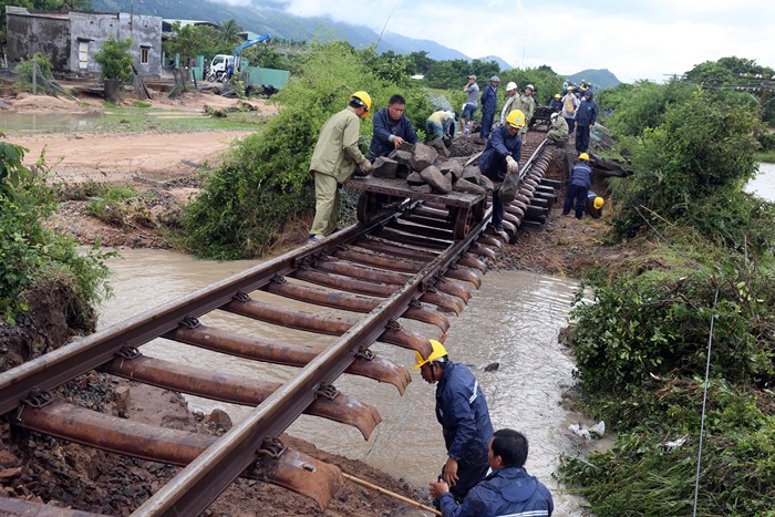 Ninh Thuận sơ tán khẩn cấp 39.000 người vì lũ