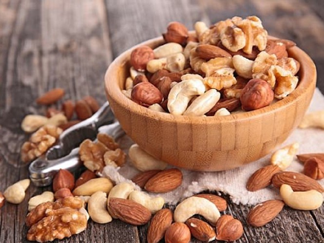 Ăn uống như thế nào khi bị cholesterol cao? - Ảnh 1.