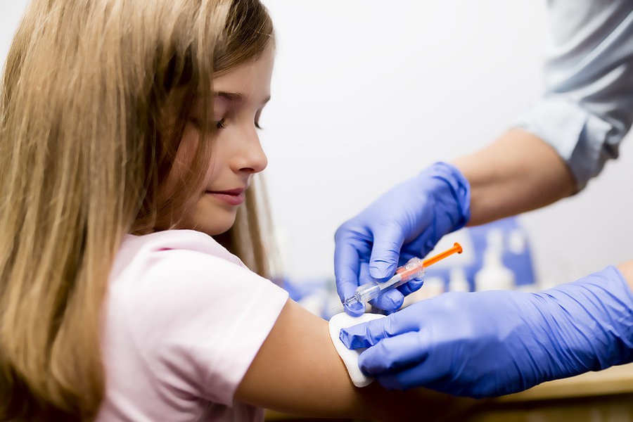 Tiêm vắc-xin HPV ngừa ung thư cổ tử cung sẽ bị tác dụng phụ?