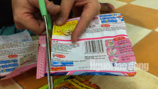 Thầy gi&aacute;o &ldquo;dở hơi&rdquo; v&agrave; bộ sưu tập giỏ x&aacute;ch kỷ lục Việt Nam - Ảnh 13.