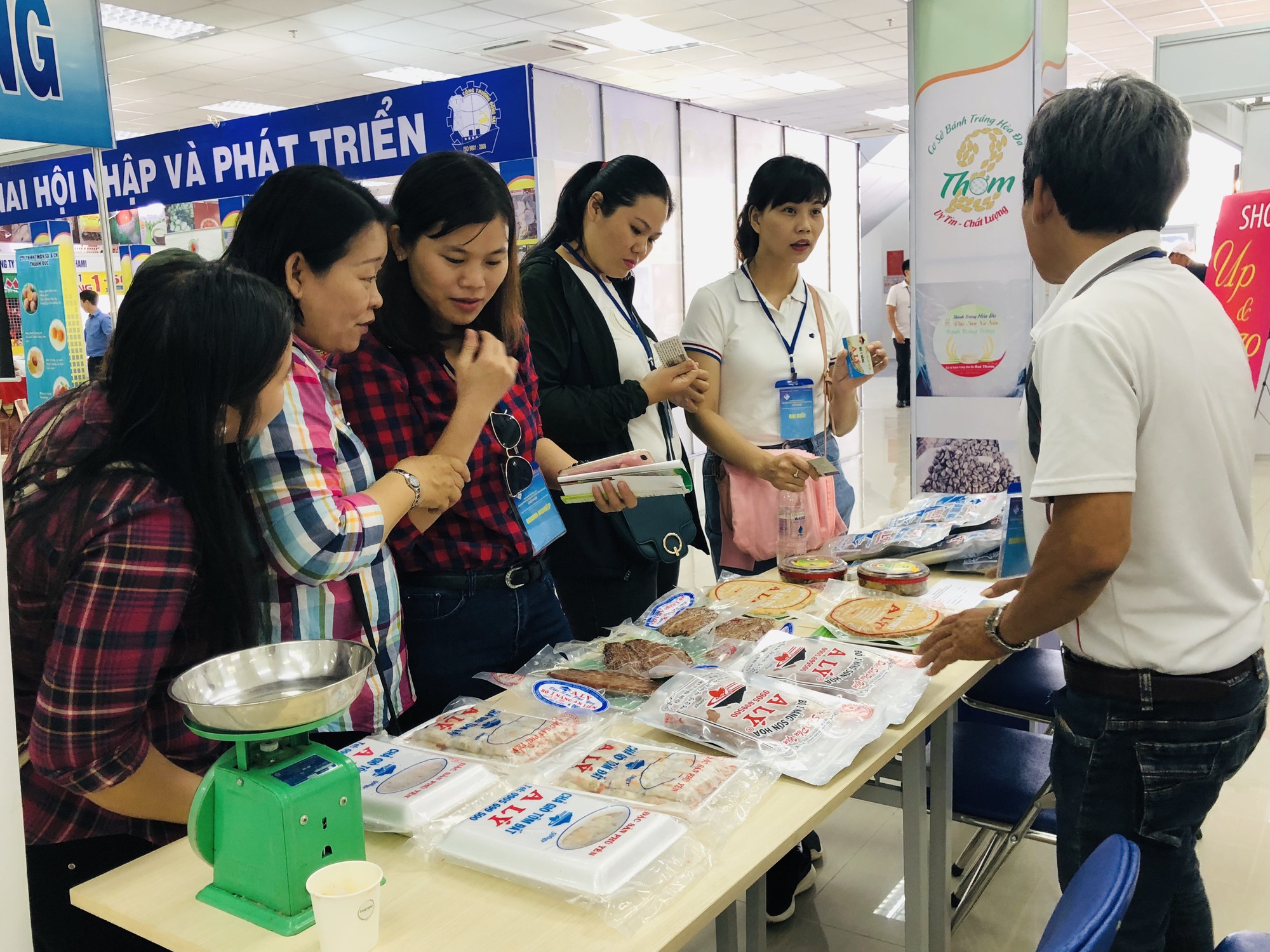 Kết nối cung cầu TP HCM và các tỉnh thành: Thêm 379 hợp đồng được ký kết - Ảnh 1.