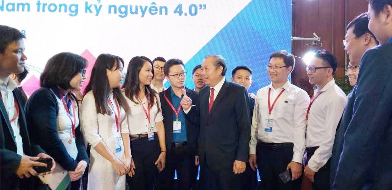 Tr&iacute; thức trẻ g&oacute;p sức cho đất nước - Ảnh 1.