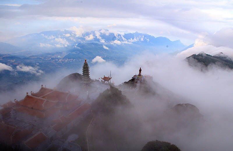 Ngắm hoa băng lung linh kỳ th&uacute; tr&ecirc;n đỉnh Fansipan - Ảnh 1.