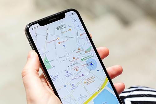 Thông tin ngân hàng trên Google Maps bị đổi để lừa đảo - Ảnh 1.