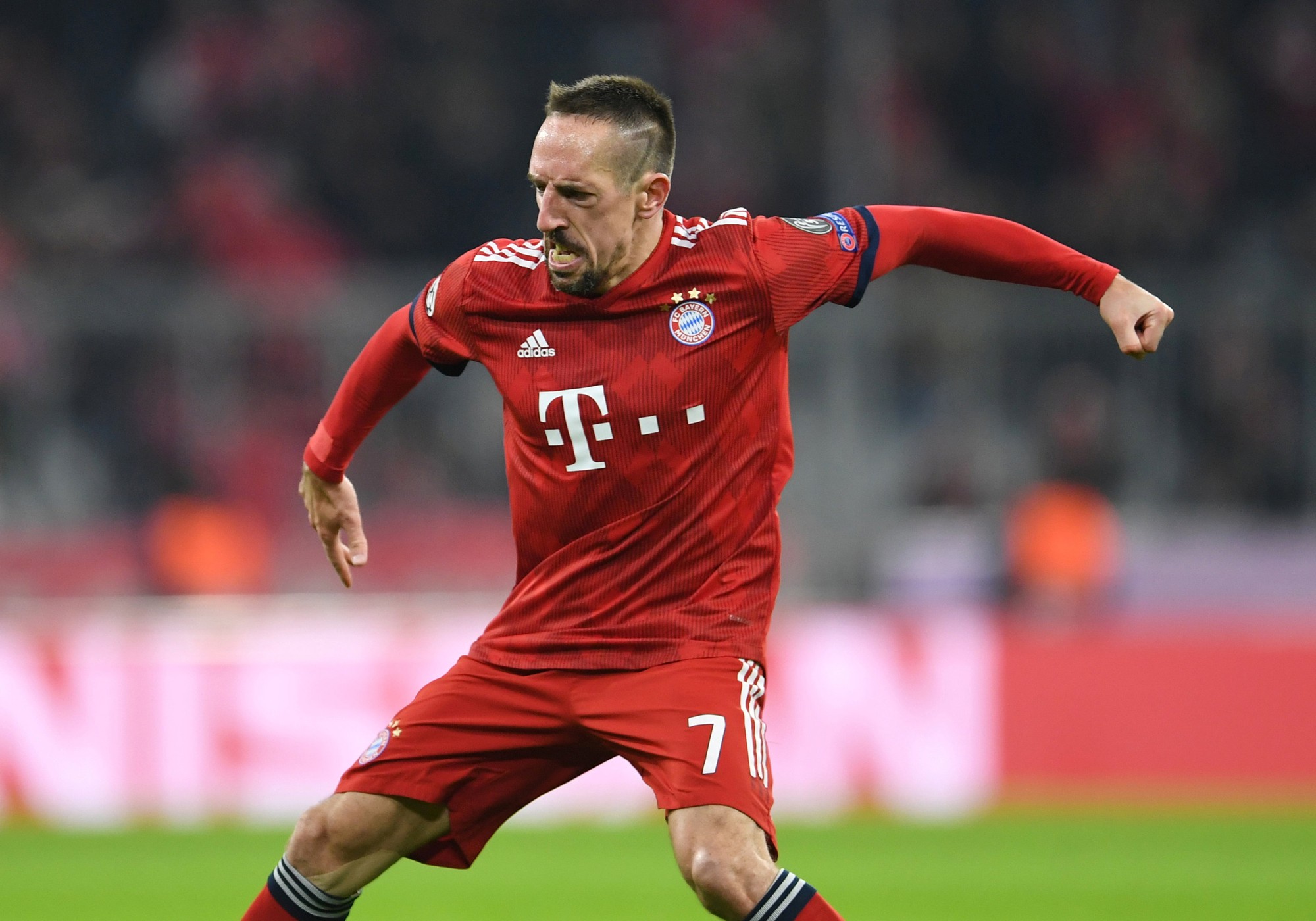 Bayern Munich, Real Madrid cứu ghế HLV, vượt v&ograve;ng bảng Champions League - Ảnh 3.