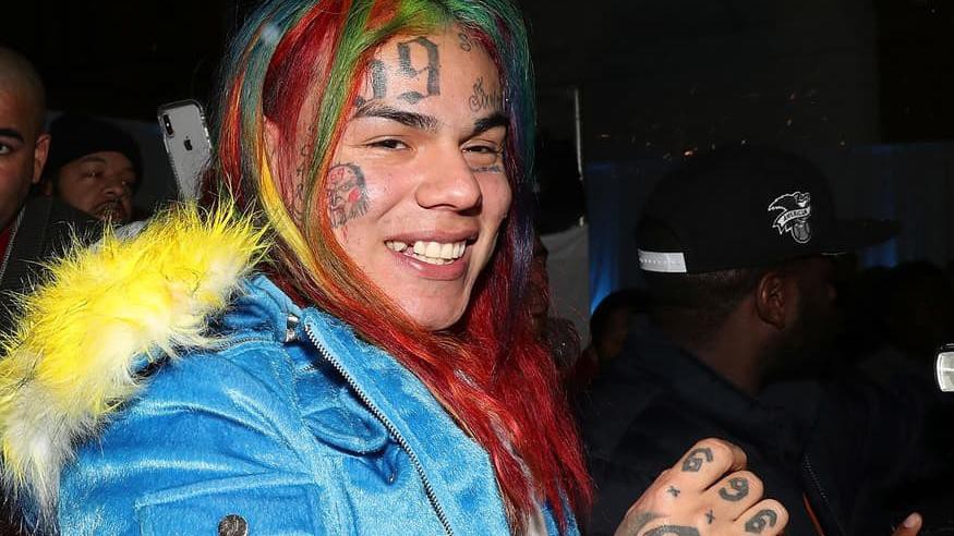 Rapper Tekashi kiên quyết phủ nhận 6 cáo buộc hình sự