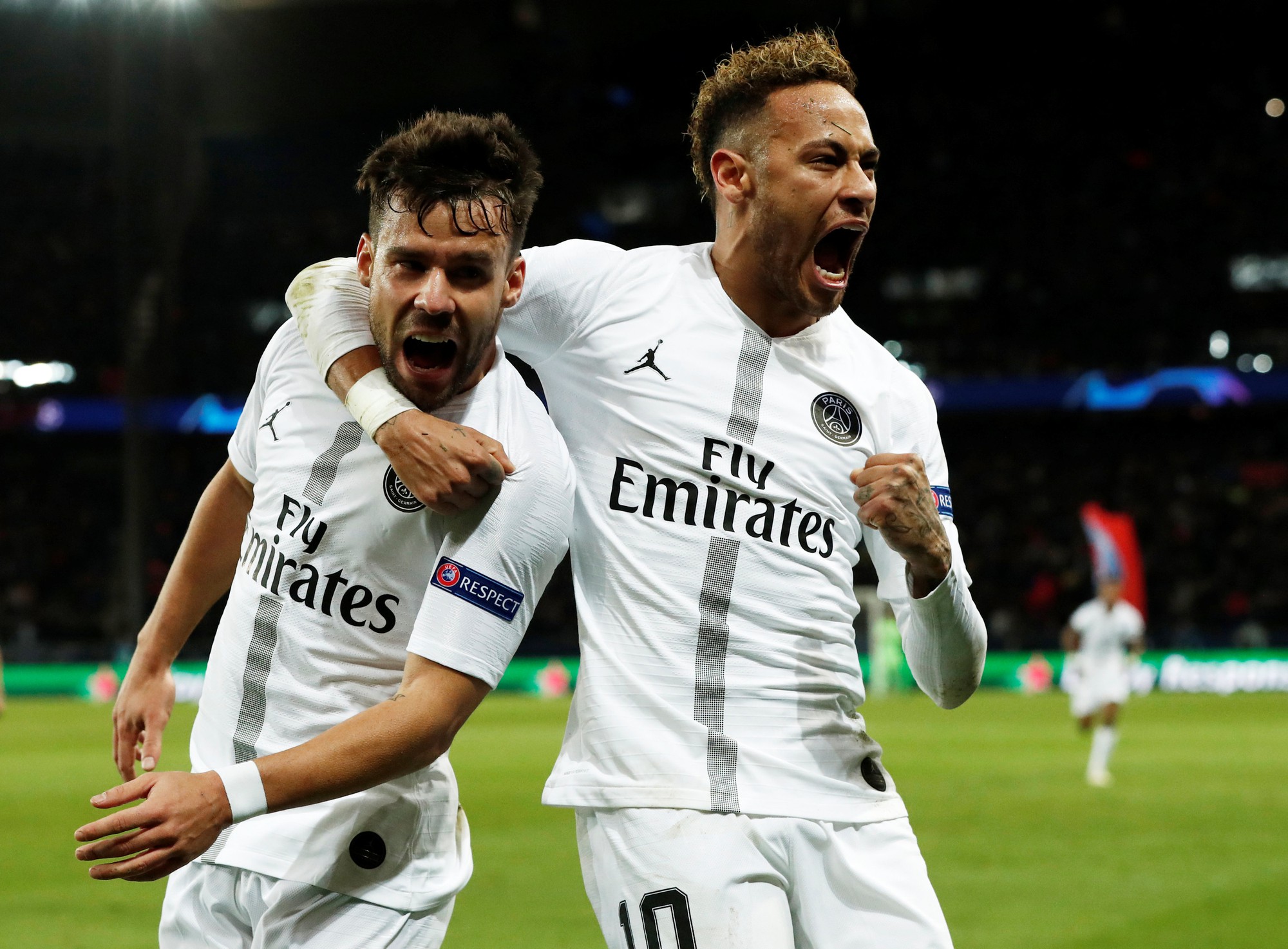 Neymar rực sáng, Liverpool gục ngã ở đại chiến thành Paris
