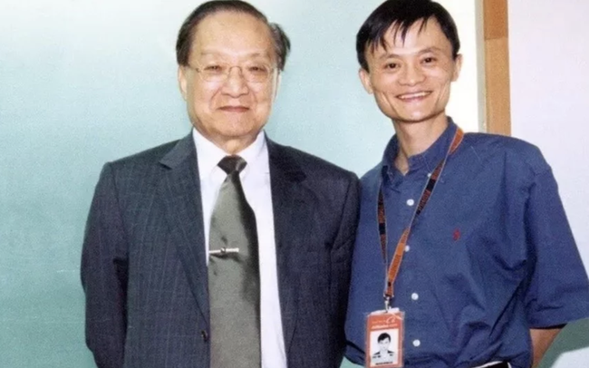 Kim Dung ch&iacute;nh l&agrave; nguồn cảm hứng cho Jack Ma lập Alibaba - Ảnh 1.