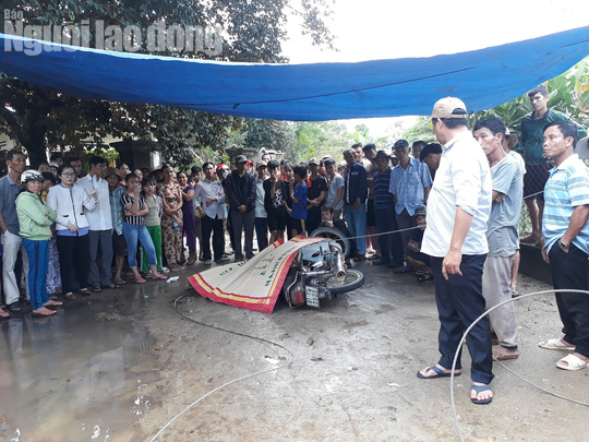 Người đ&agrave;n &ocirc;ng bị điện giật chết oan: Do mưa gi&oacute;, t&agrave;u dừa va đập đứt d&acirc;y! - Ảnh 1.