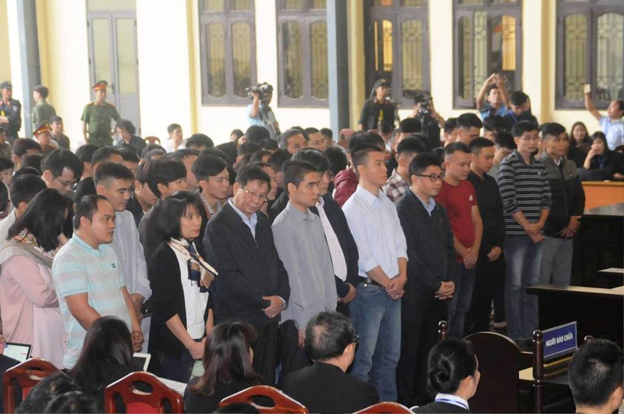 VỤ ÁN ĐÁNH BẠC NGÀN TỈ: Nguyên trung tướng Phan Văn Vĩnh bị phạt 9 năm tù