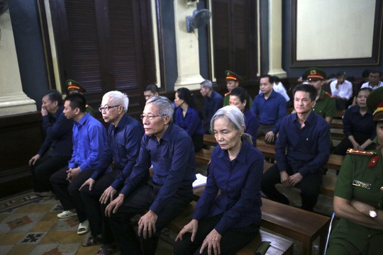 Cứ l&agrave;m đi, &ocirc;ng Trần Phương B&igrave;nh chỉ đạo rồi! - Ảnh 2.