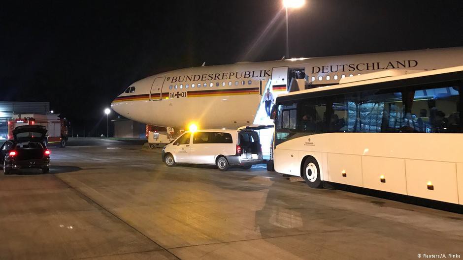 Gặp sự cố, chuyên cơ chở bà Merkel tới dự G20 hạ cánh bất thường