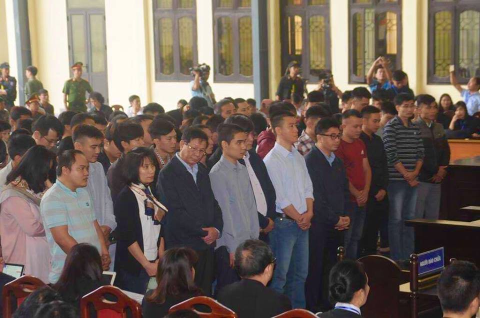 Tuy&ecirc;n &aacute;n vụ đ&aacute;nh bạc ng&agrave;n tỉ: Phan Văn Vĩnh chỉ huy, Nguyễn Thanh H&oacute;a thực h&agrave;nh t&iacute;ch cực - Ảnh 4.