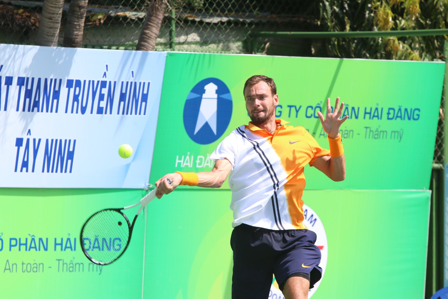 Ch&ugrave;m ảnh L&yacute; Ho&agrave;ng Nam về nh&igrave; Vietnam F5 Futures 2018 - Ảnh 2.