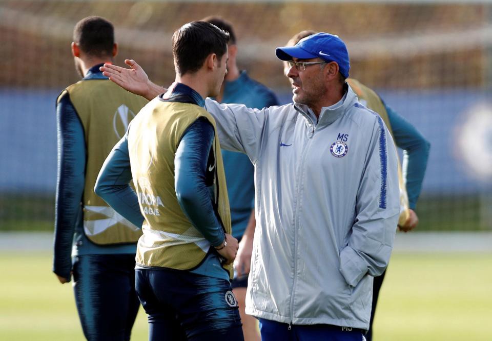Lập đại công, Morata vẫn bị HLV Sarri chê