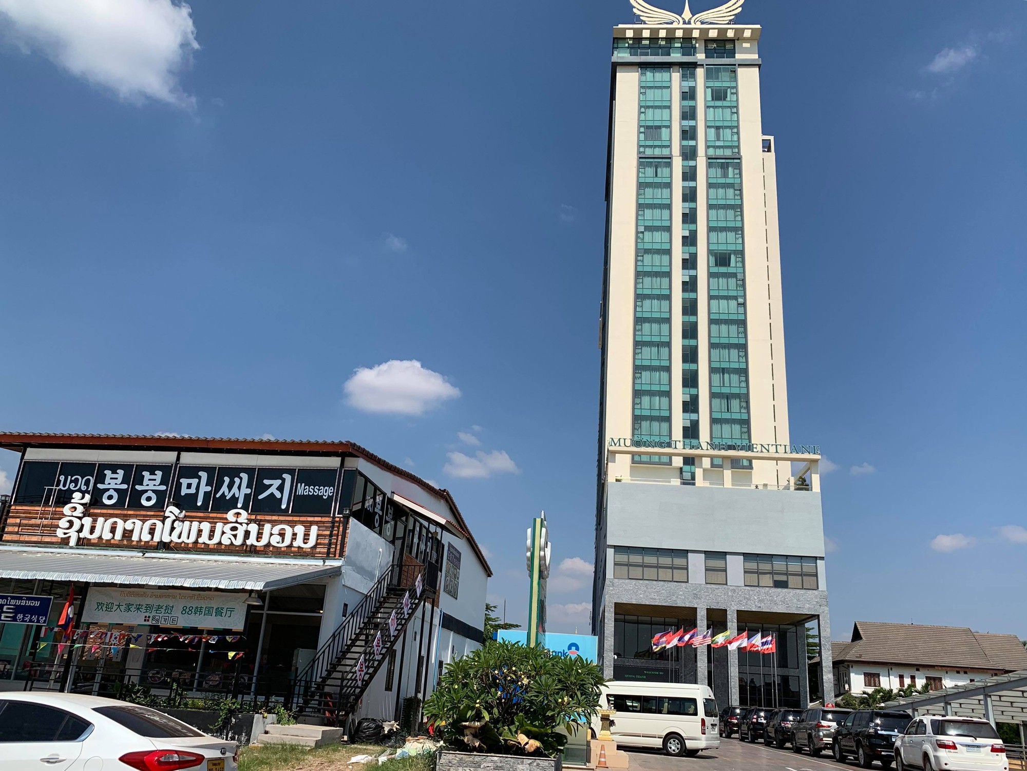 Tuyển Việt Nam đ&oacute;ng qu&acirc;n ở phố người H&agrave;n - Ảnh 4.