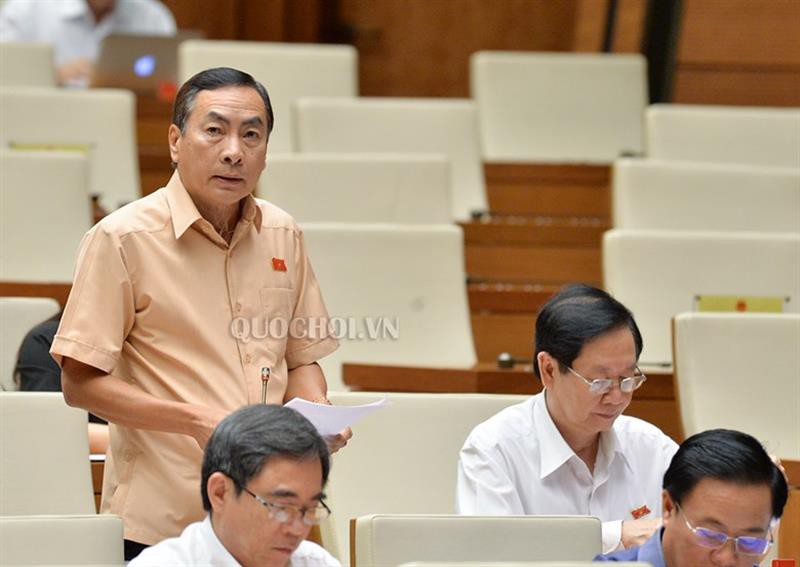 "Trần" quân hàm giám đốc công an tỉnh, TP là thiếu tướng có hợp lý?