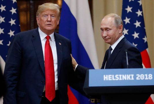 Hai Tổng thống Putin và Trump gặp nhau theo kiểu nào ở Paris?