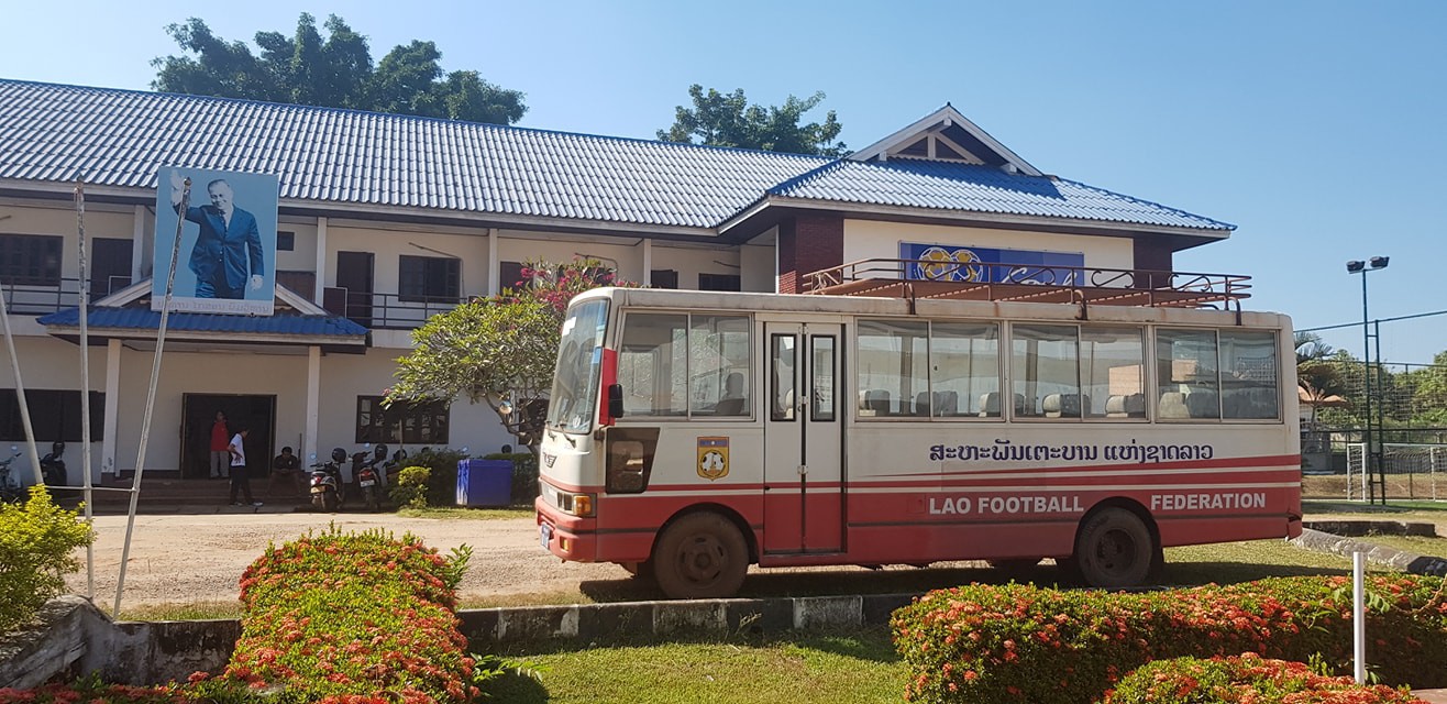 Chủ tịch LĐBĐ L&agrave;o: Đội tuyển tập k&iacute;n, giữ b&iacute; mật với Việt Nam đến ph&uacute;t ch&oacute;t - Ảnh 2.
