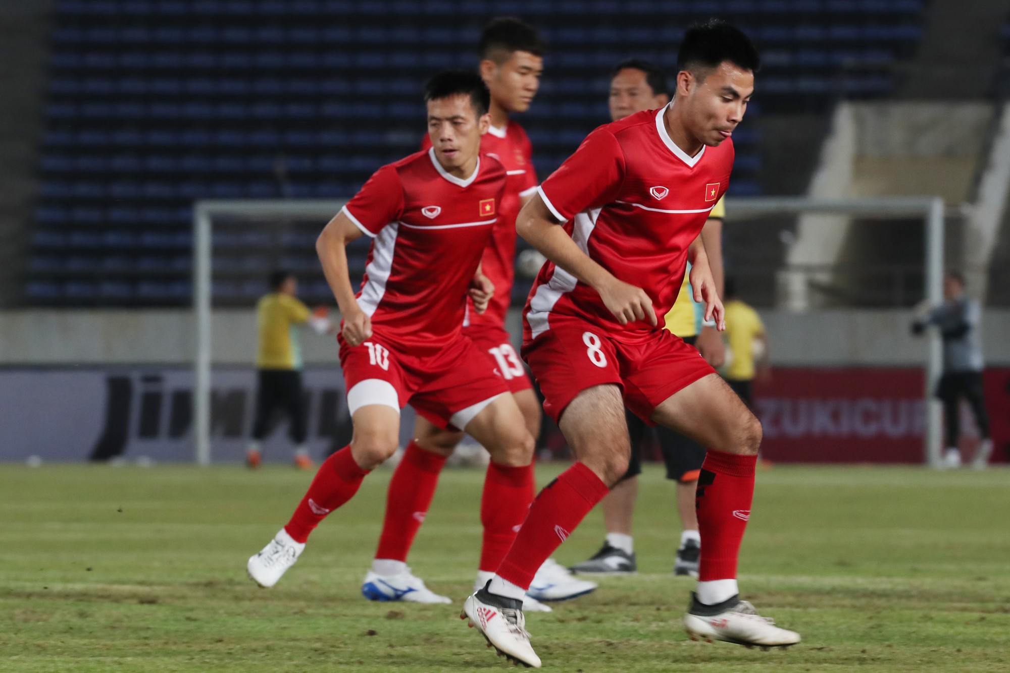 Gặp Lào, Việt Nam chỉ cần đá tự tin - Ảnh 1.