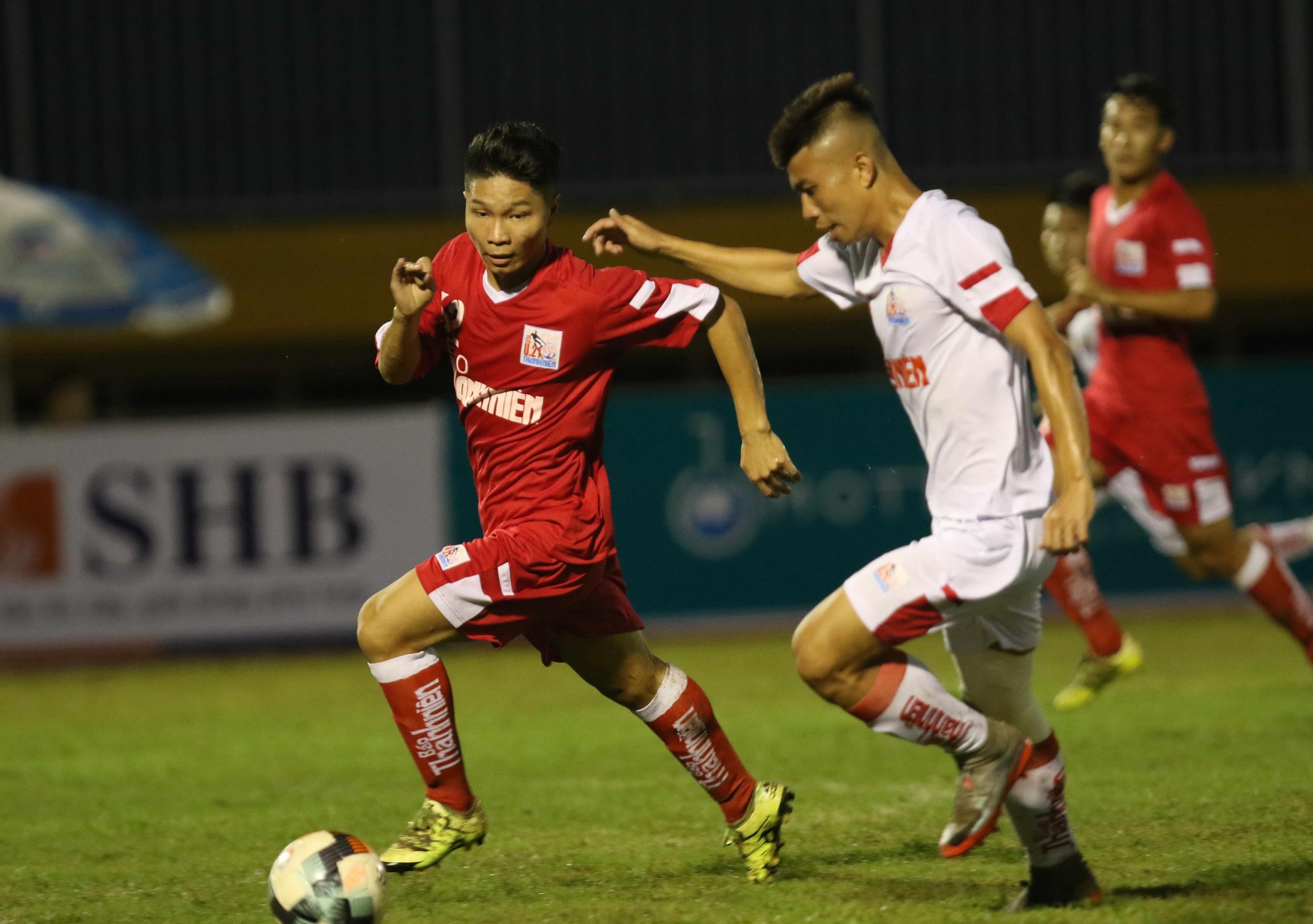 Thắng đậm Viettel, U21 HAGL tiếp lửa "đàn anh" Công Phượng, Xuân Trường