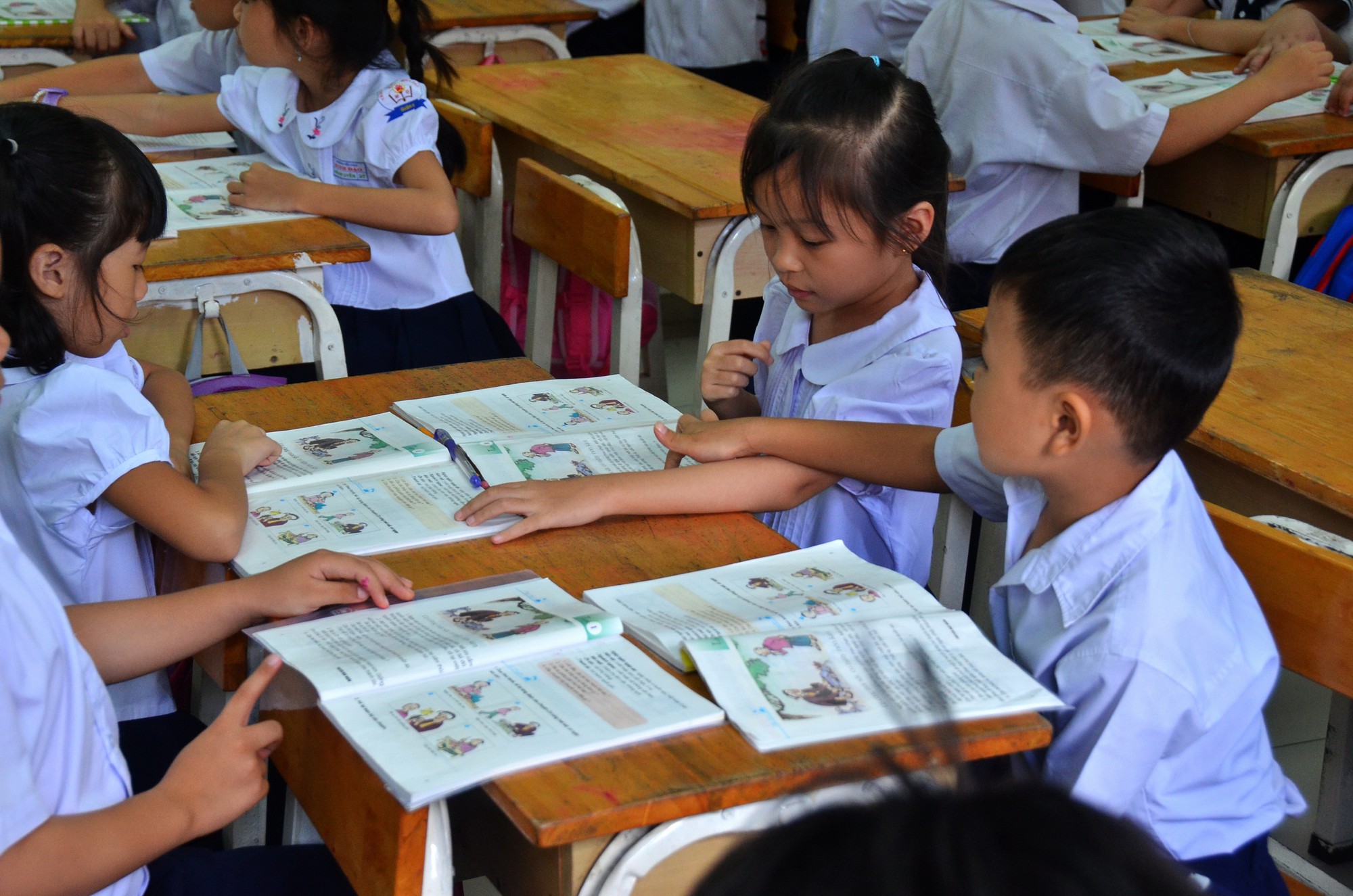 Trẻ sợ đi học, học nhiều không hiểu
