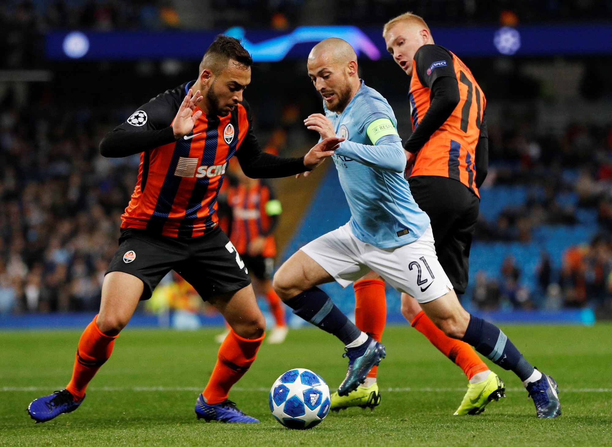 Xem Man City vùi dập Shakhtar, Real Madrid mở đại tiệc trên đất Czech - Ảnh 1.