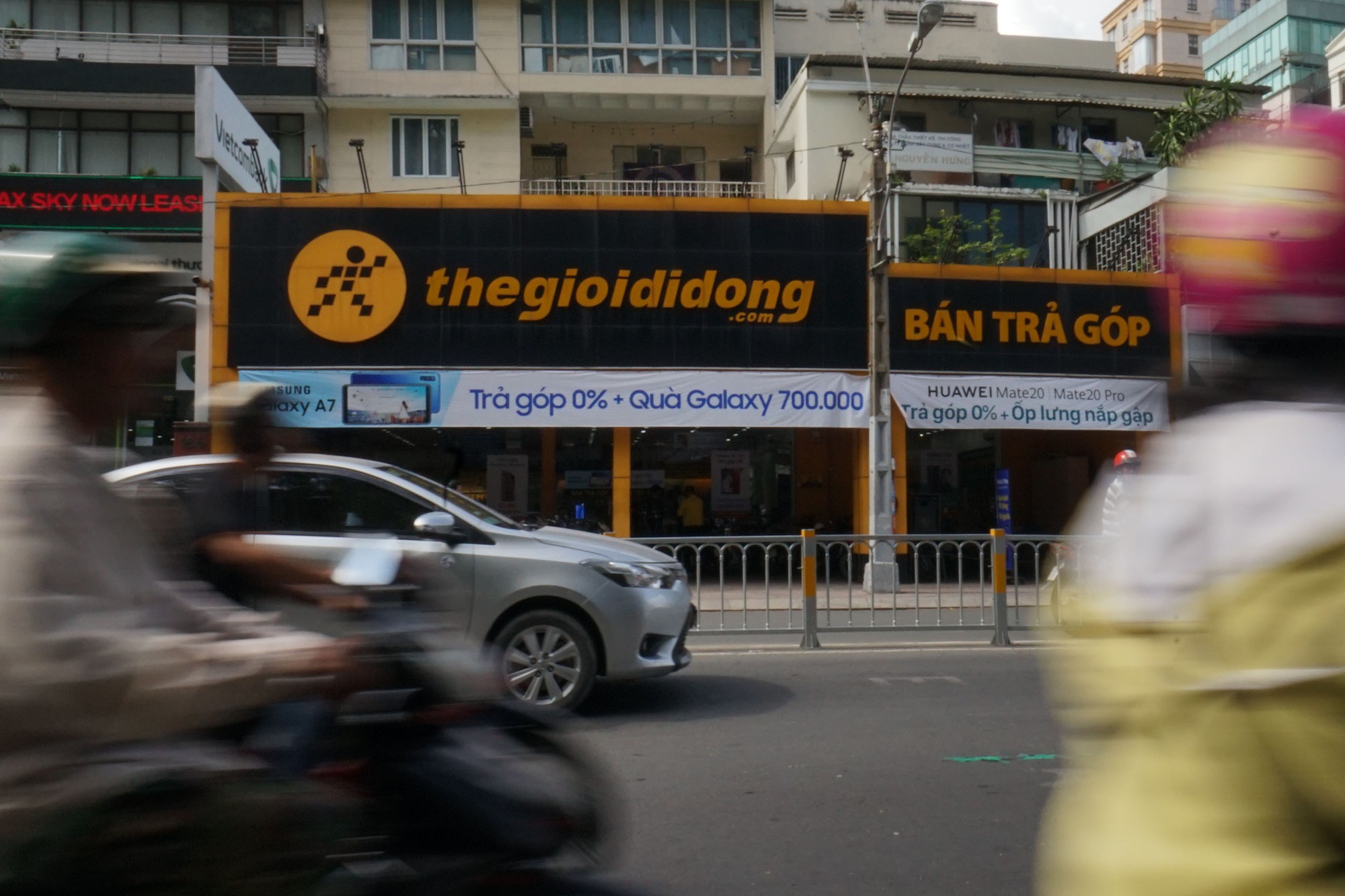Khách hàng là trên hết