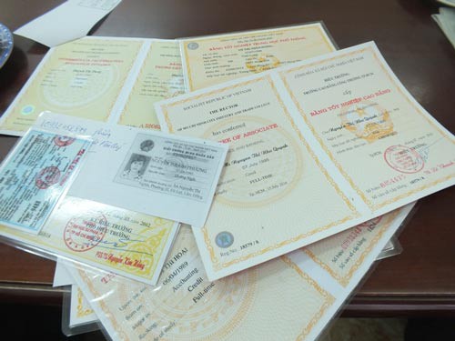 Dễ d&agrave;ng qua mặt c&ocirc;ng chứng vi&ecirc;n? - Ảnh 2.