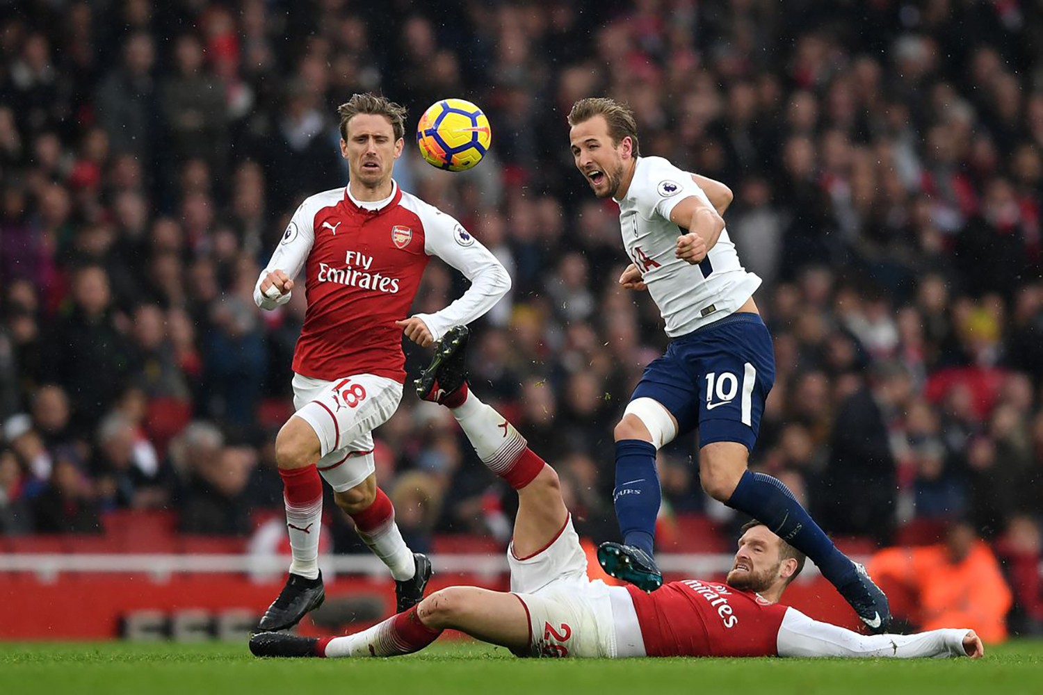 Arsenal - Tottenham: Khách muốn làm "vua" London