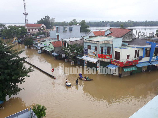 Quảng Nam: Mưa lũ g&acirc;y chết người, thủy điện vẫn thiếu cả tỉ khối nước - Ảnh 2.