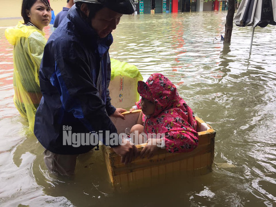 Quảng Nam: Mưa lũ gây chết người, thủy điện vẫn thiếu cả tỉ khối nước