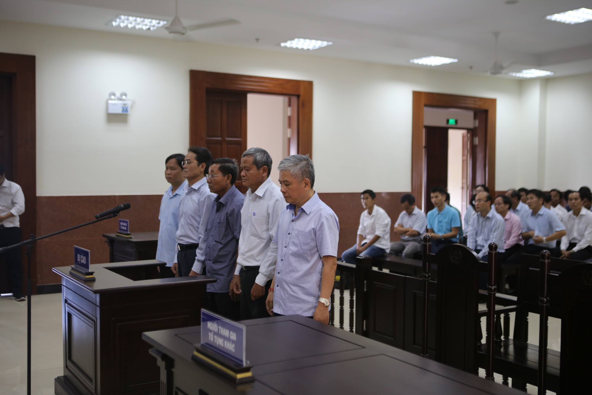 Phúc thẩm, cựu Phó Thống đốc Ngân hàng Nhà nước được hưởng án treo