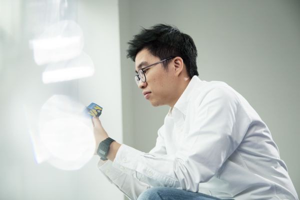 Chủ startup tỷ đô: “Đừng chờ ai giải quyết vấn đề, hãy tự làm” - Ảnh 2.