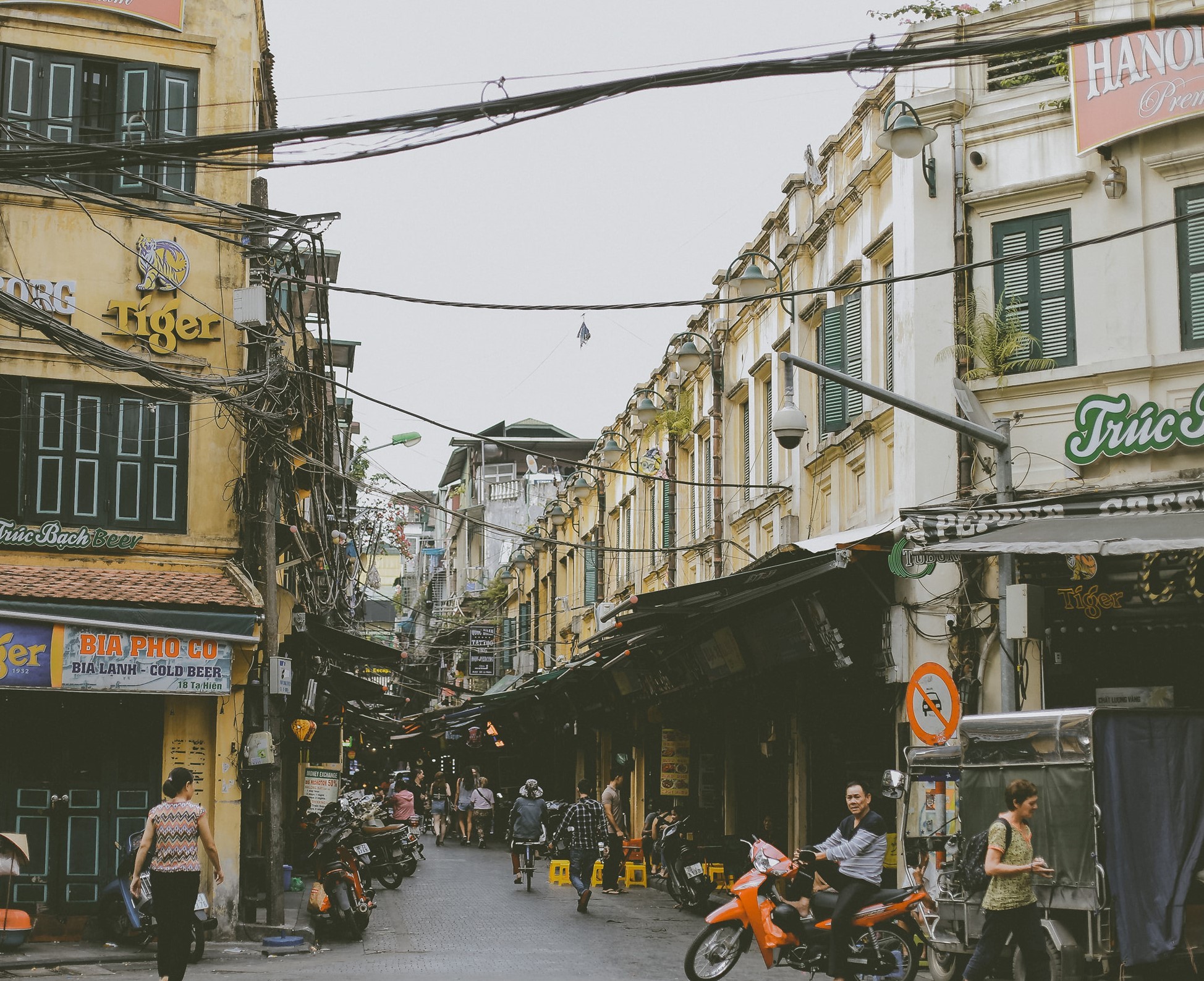 Ngắm Hà Nội xưa cũ qua những con phố nghìn năm tuổi