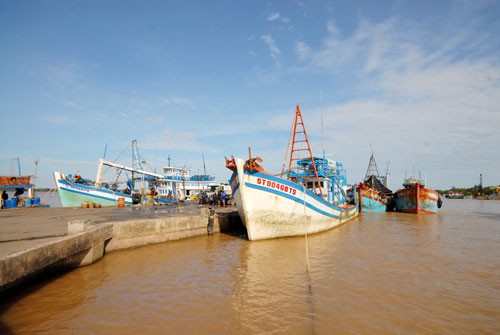 Khơi thông điểm nghẽn giao thông ĐBSCL