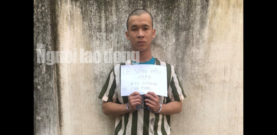 Dùng dao khống chế tài xế Grab, cướp tiền như phim hành động