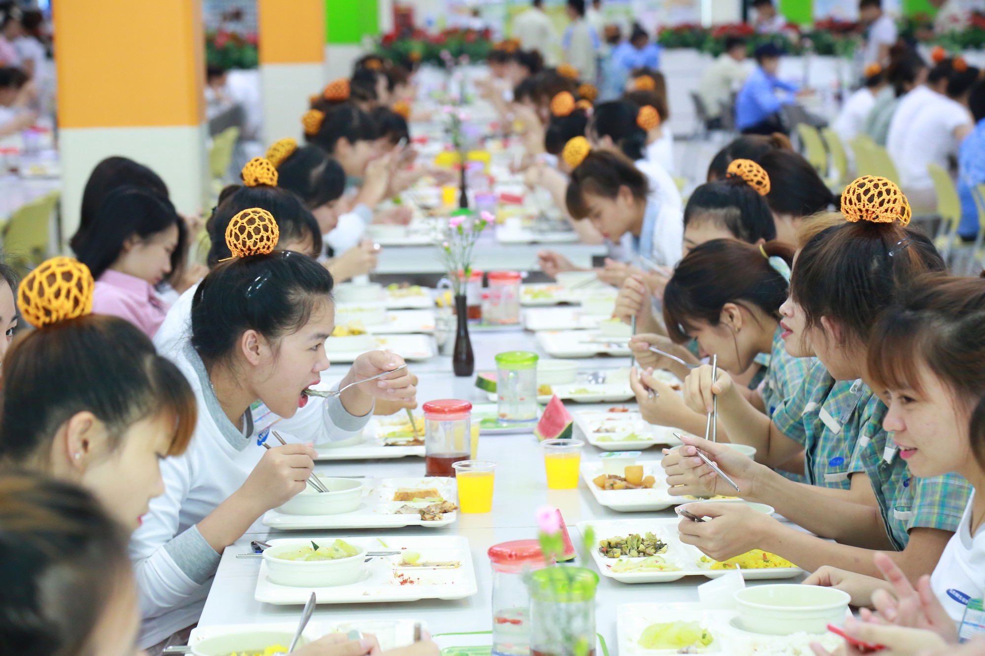 Cải thiện chế độ ph&uacute;c lợi cho người lao động l&agrave; tr&aacute;ch nhiệm của doanh nghiệp - Ảnh 4.