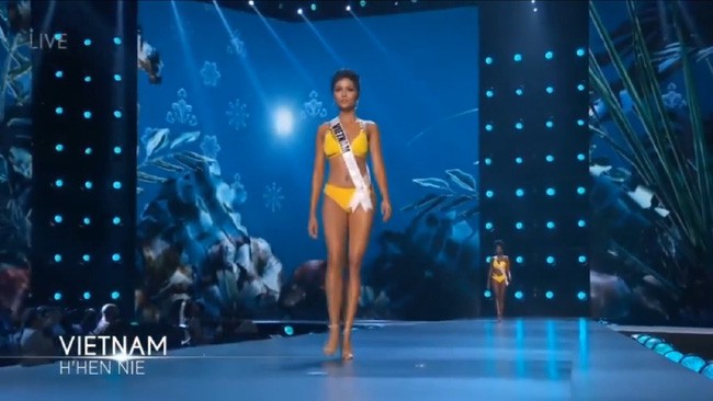 B&aacute;n kết Miss Universe 2018: HHen Ni&ecirc; khoe v&oacute;c d&aacute;ng n&oacute;ng bỏng - Ảnh 2.