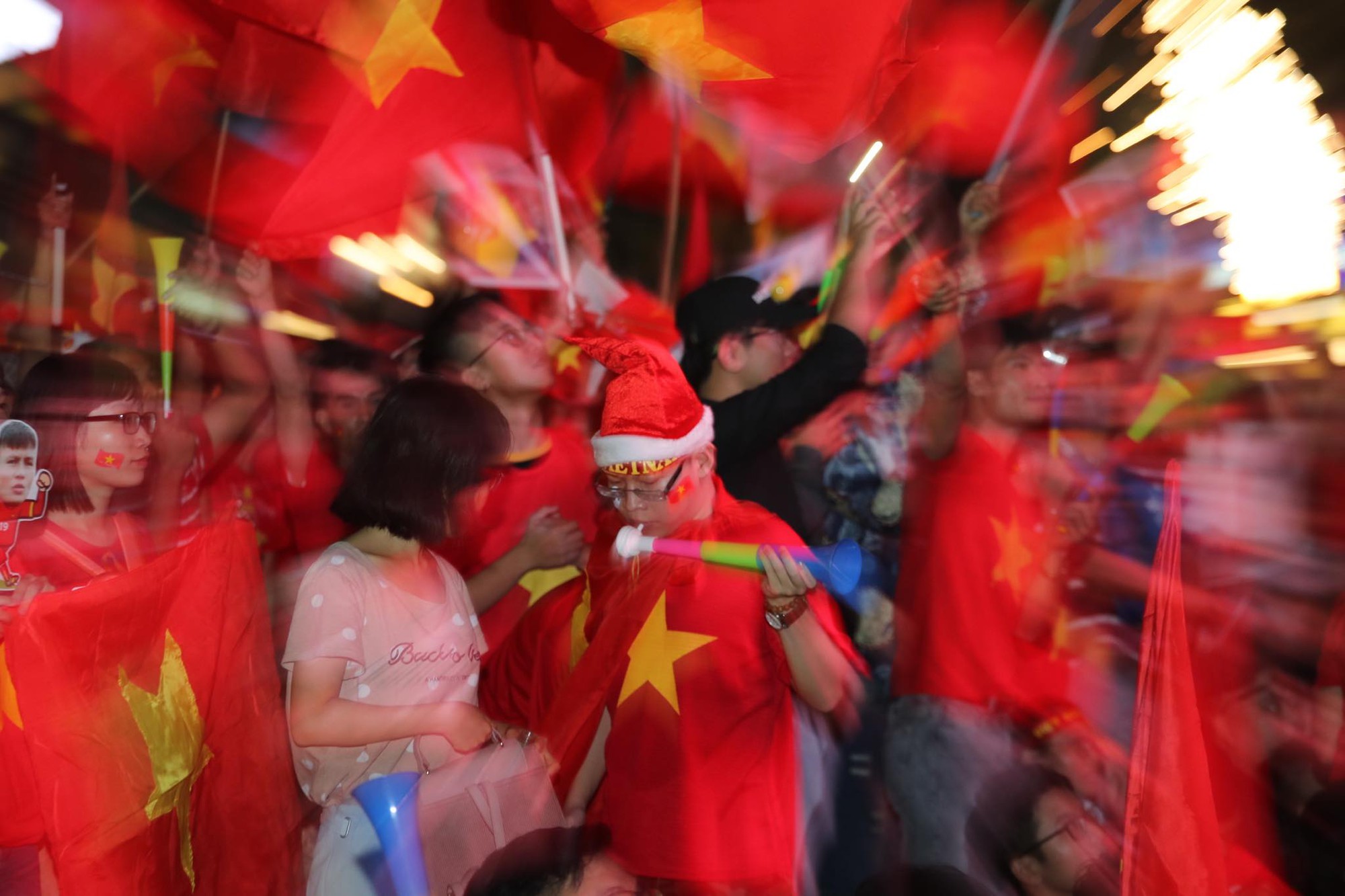 Thắng Malaysia, Việt Nam l&ecirc;n ng&ocirc;i v&ocirc; địch Đ&ocirc;ng Nam &Aacute; 2018 - Ảnh 4.