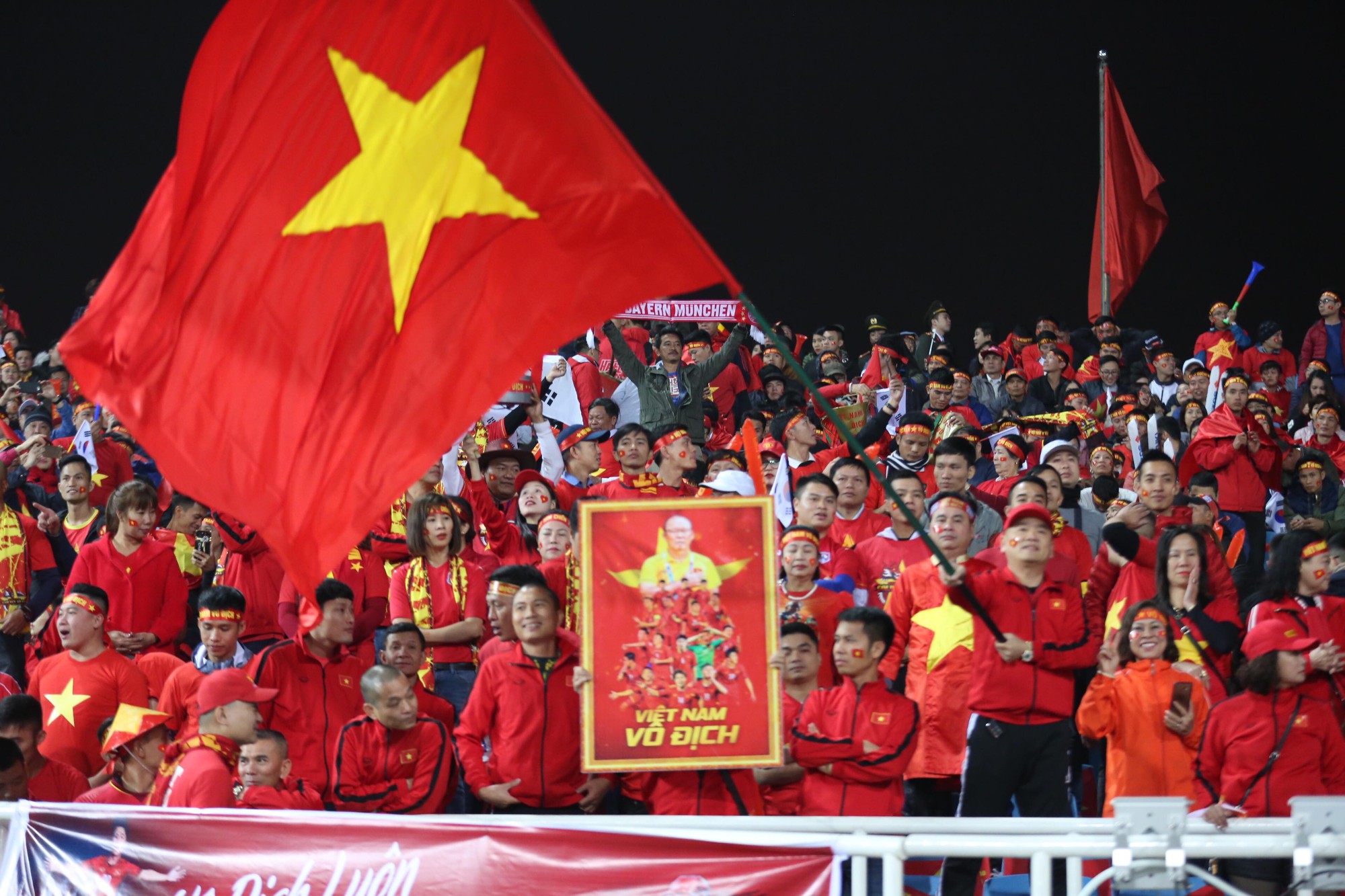 Thắng Malaysia, Việt Nam l&ecirc;n ng&ocirc;i v&ocirc; địch Đ&ocirc;ng Nam &Aacute; 2018 - Ảnh 9.