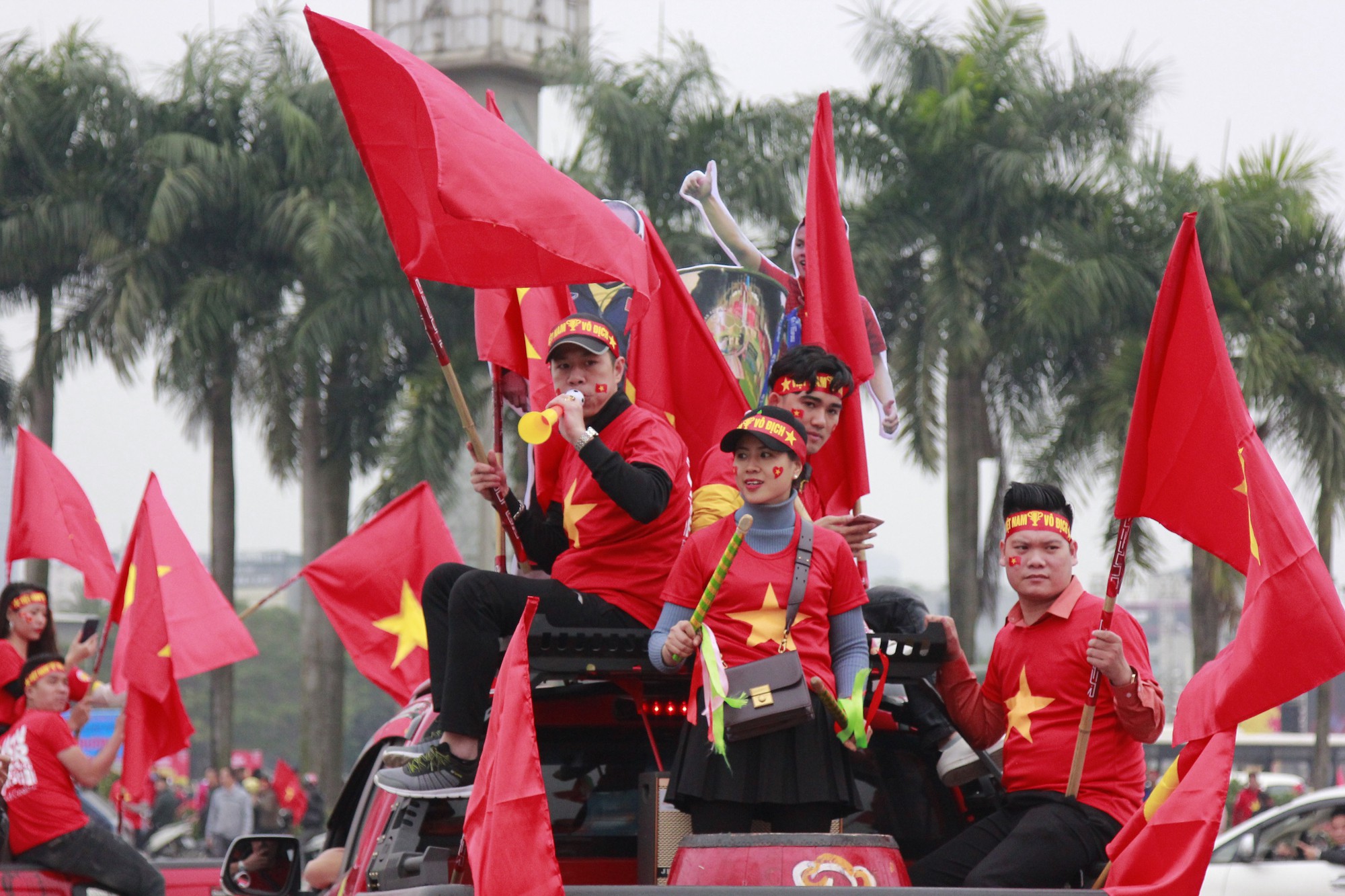 S&acirc;n Mỹ Đ&igrave;nh n&oacute;ng hừng hực trước trận quyết đấu Việt Nam - Malaysia - Ảnh 10.